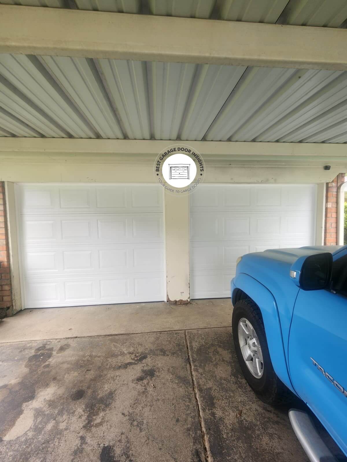 single-car-garage-short-panel-white